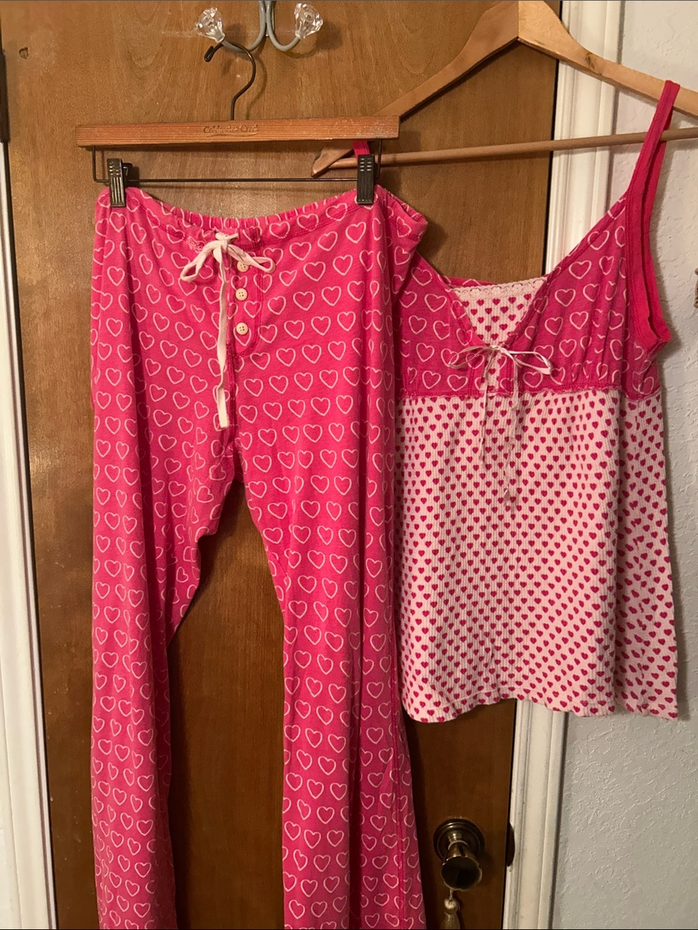 Women’s Hot Pink Heart Print Pajama Set - super soft! Scanty. L